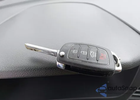 2015 Hyundai Sonata Se z USA, uszkodzony, nr VIN 5NPE24AF1FH070855